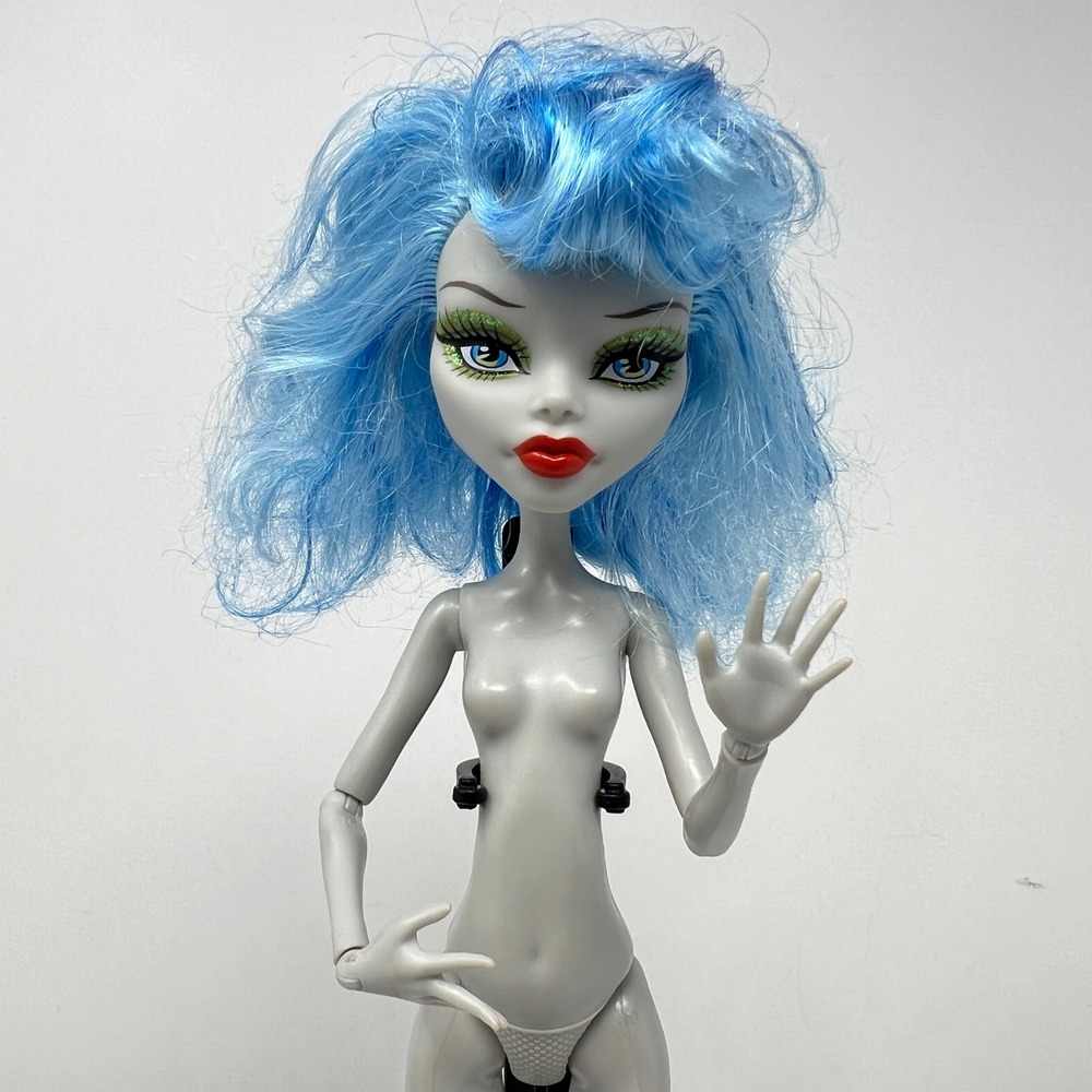 Monster High Ghoulia Yelps G1 Doll 2008 Nude Grey Blue Hair Articulated Toy